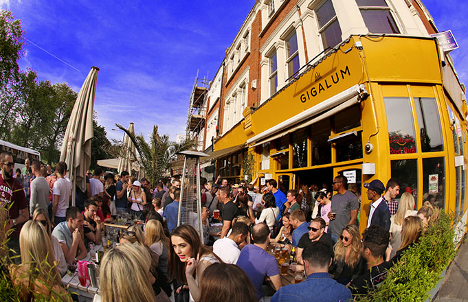 Header image for Fluid London interviews DJ Mark Knight